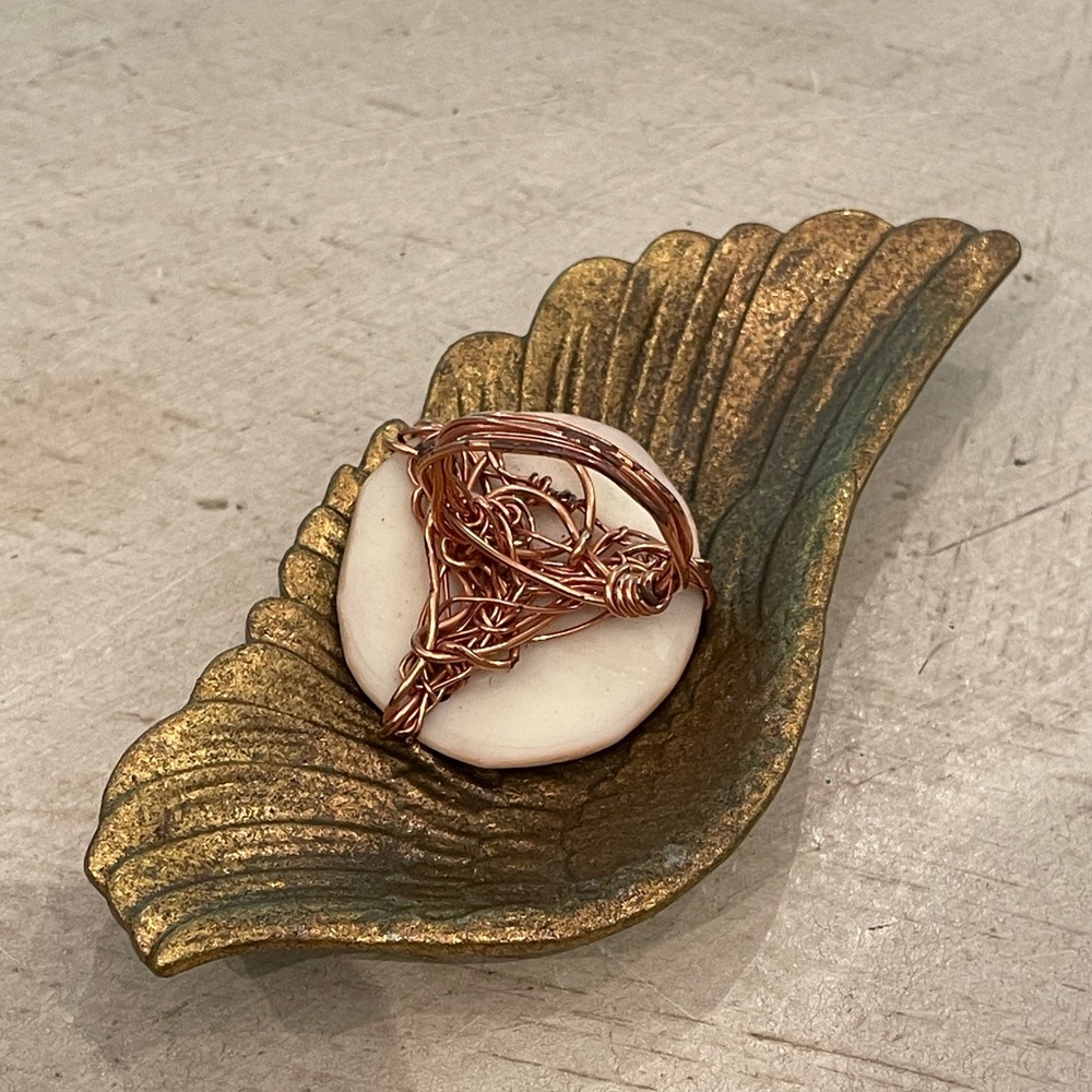 Iridescent Ring - Picture 3 of 4